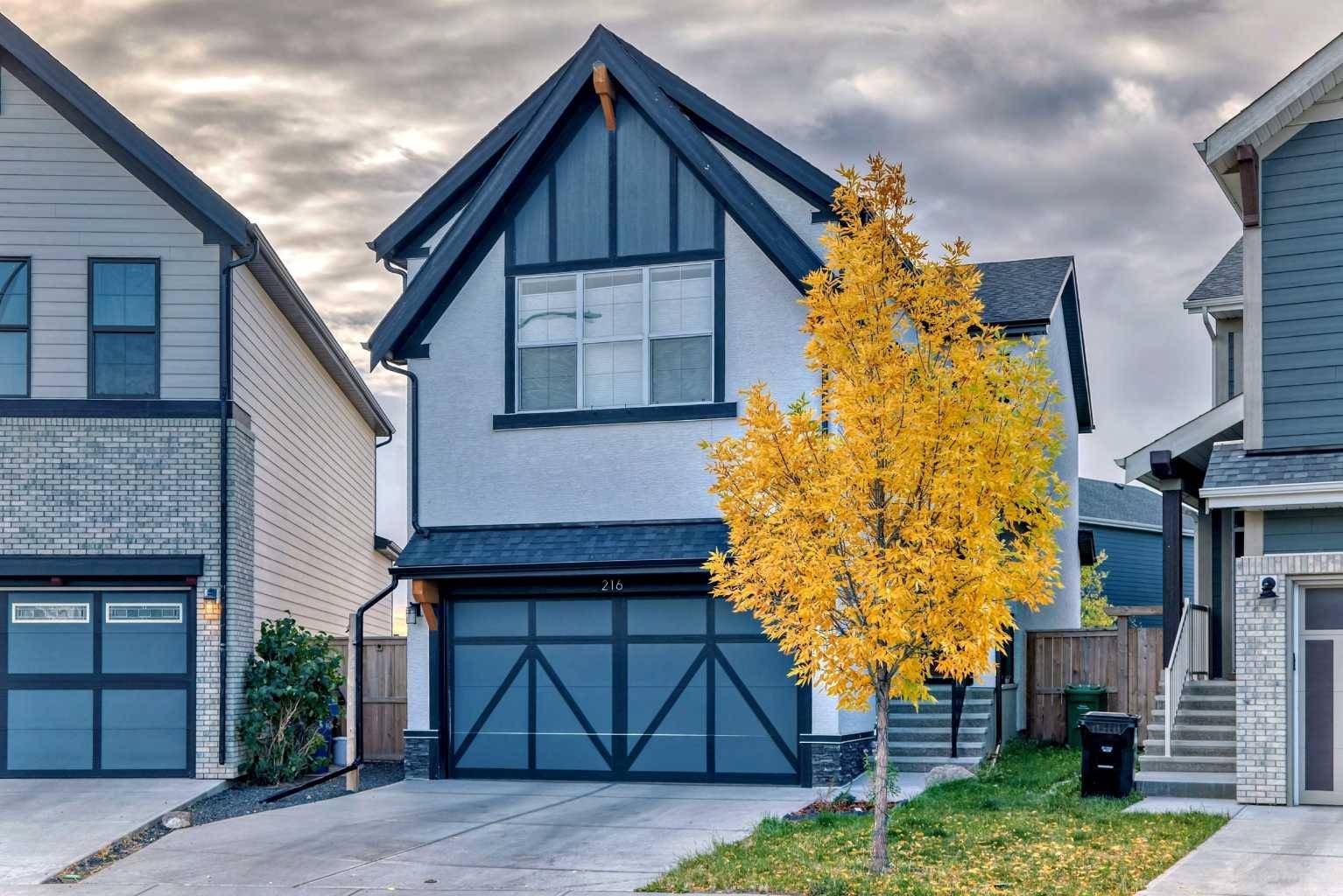 Calgary, AB T3M 2N1,216 Masters CRES SE