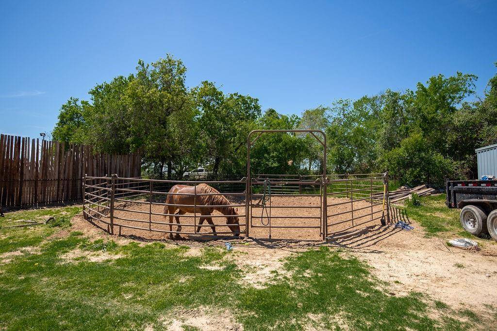 Stephenville, TX 76401,120 Bunkhouse Road