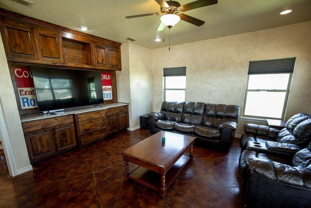 Stephenville, TX 76401,120 Bunkhouse Road