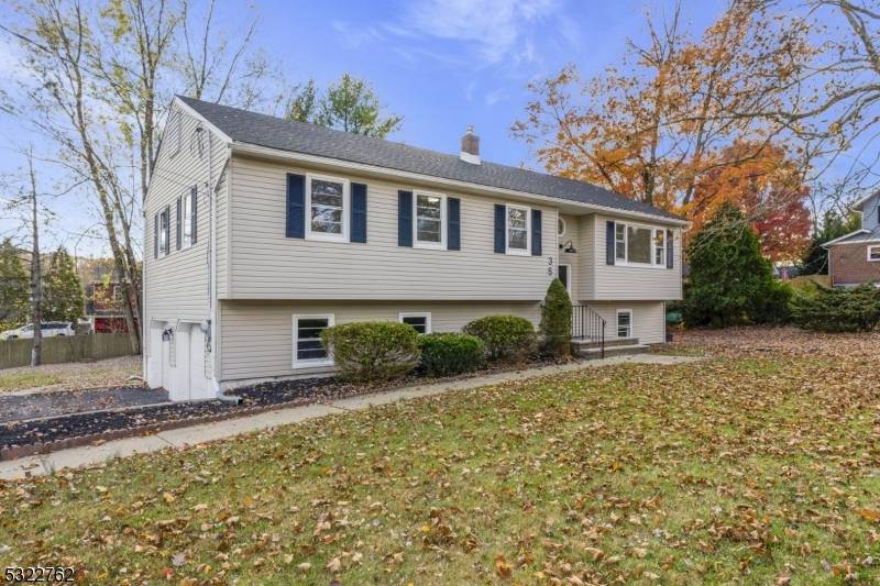 Berkeley Heights Twp., NJ 07922,35 La Secla Pl