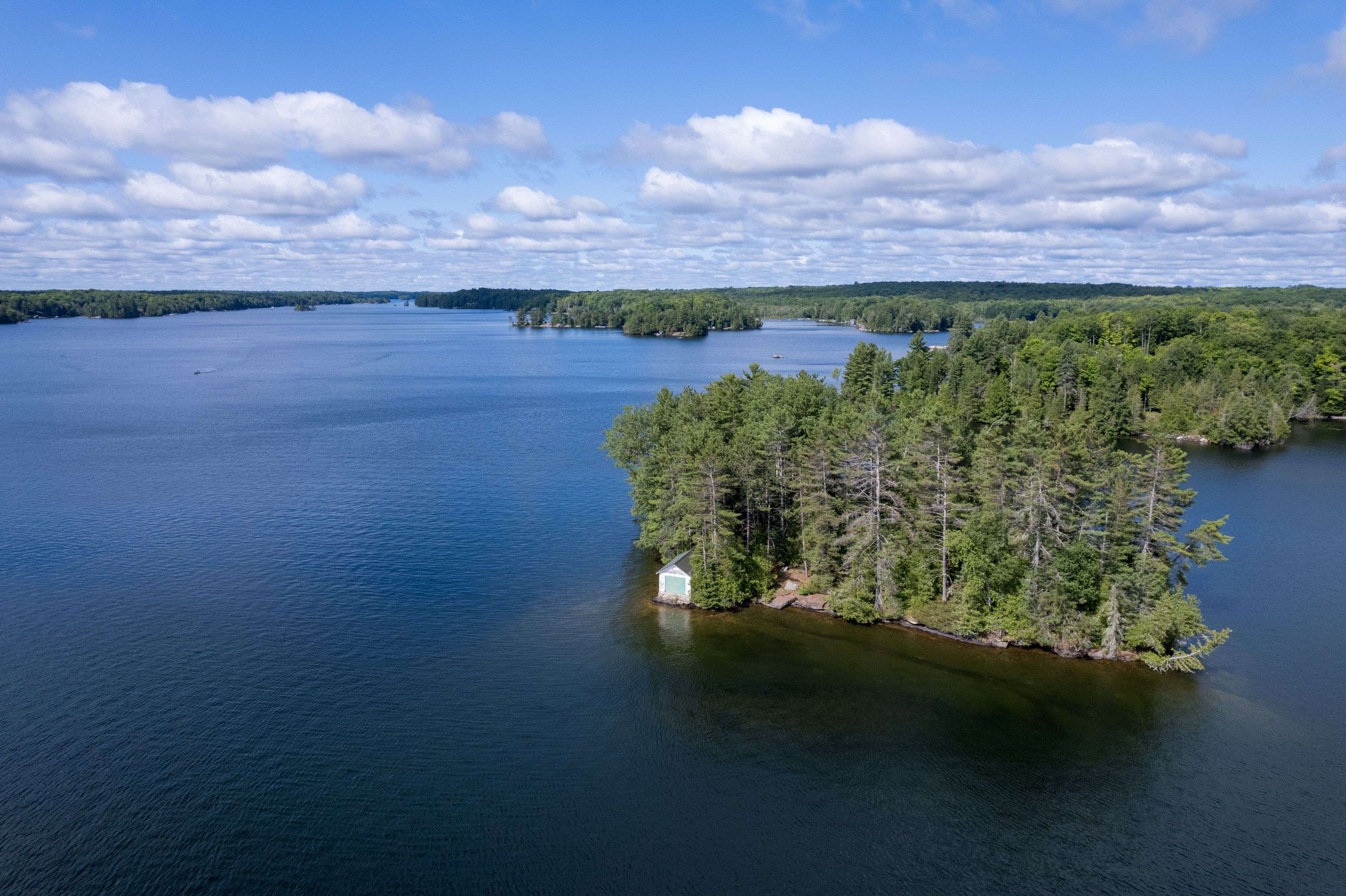 North Kawartha, ON K0L 1A0,25 Garden Island N/A