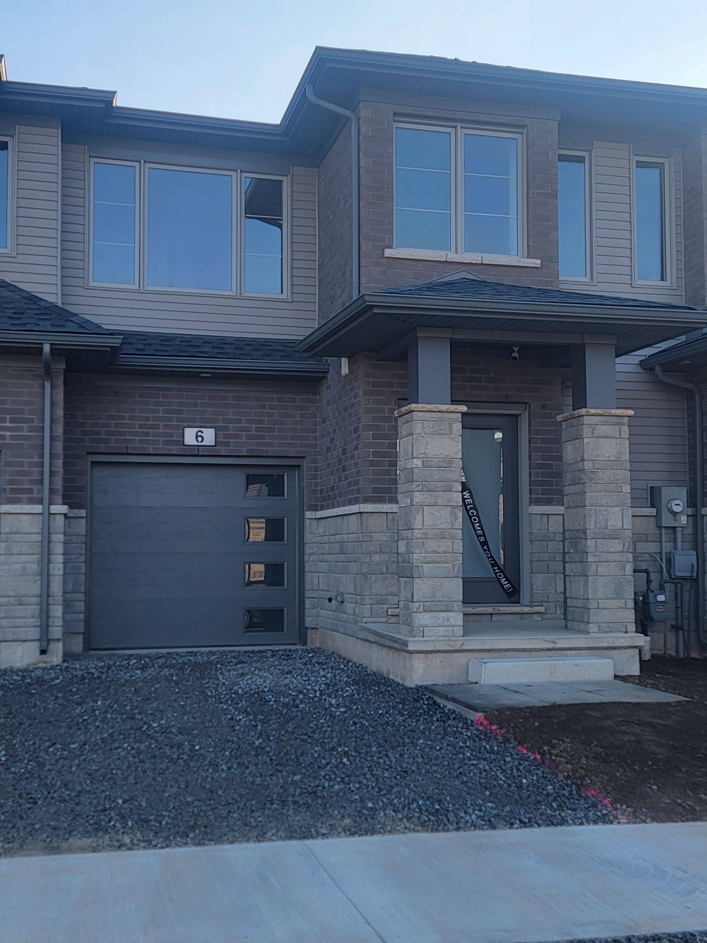 Thorold, ON L3B 5N5,6 Whelan CT