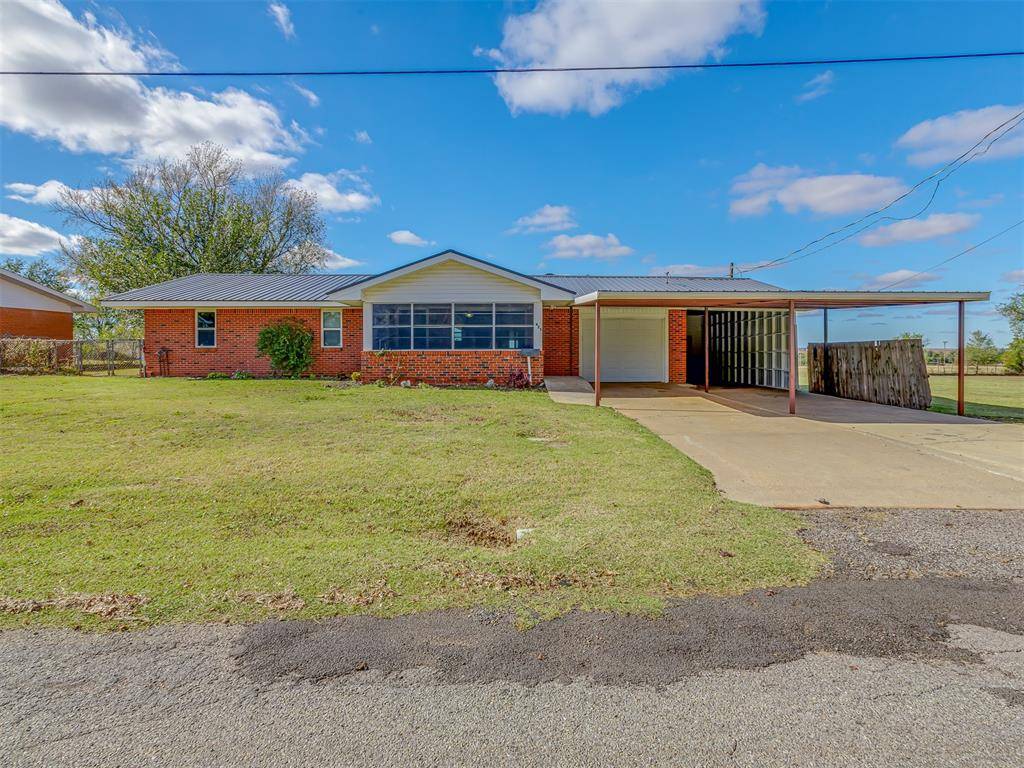 Geary, OK 73040,425 S Galena Avenue