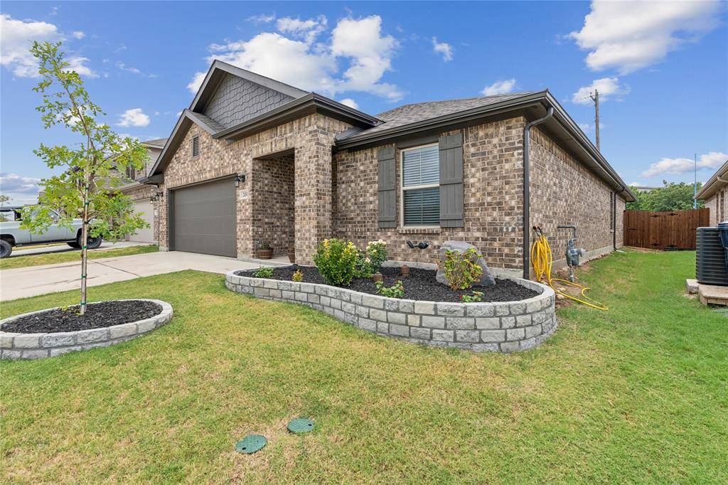 Denton, TX 76207,2404 Briarhurst Court