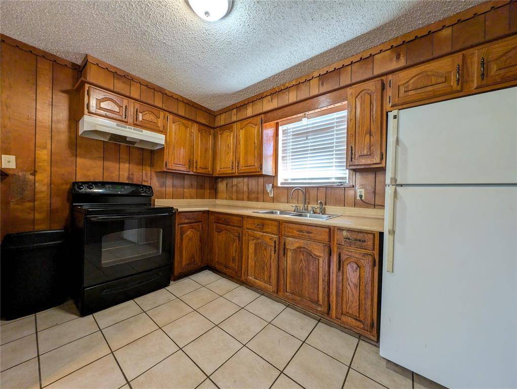 Honey Grove, TX 75446,604 13th Street