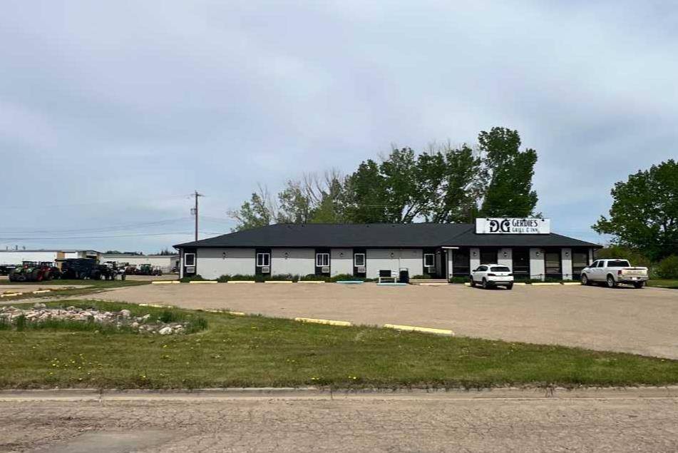 Trochu, AB T0M2C0,110 First AVE