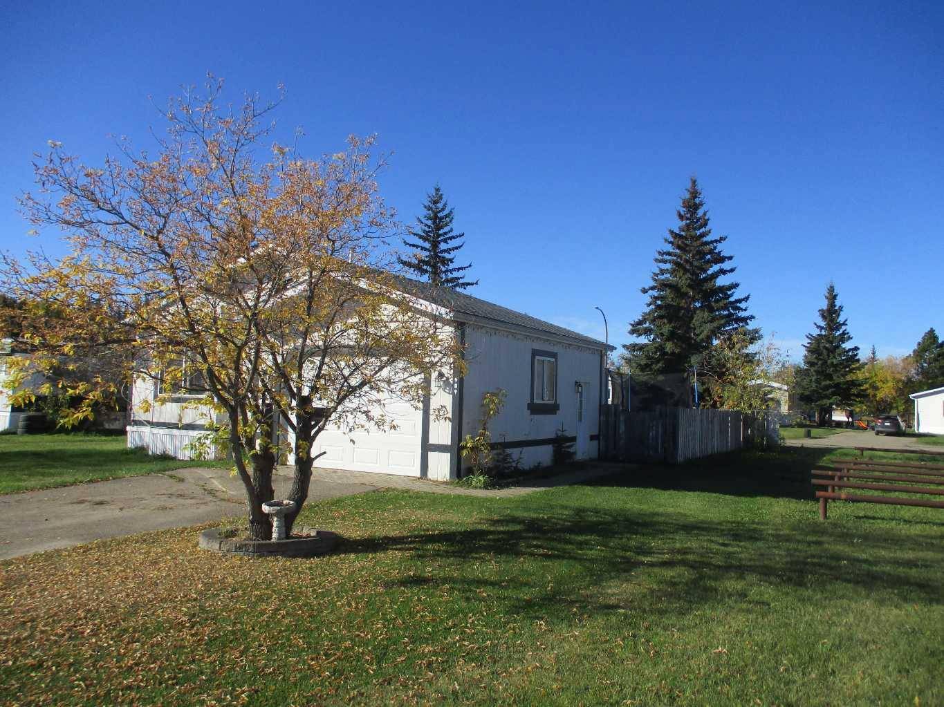 Manning, AB T0H 2M0,909 2B ST SE