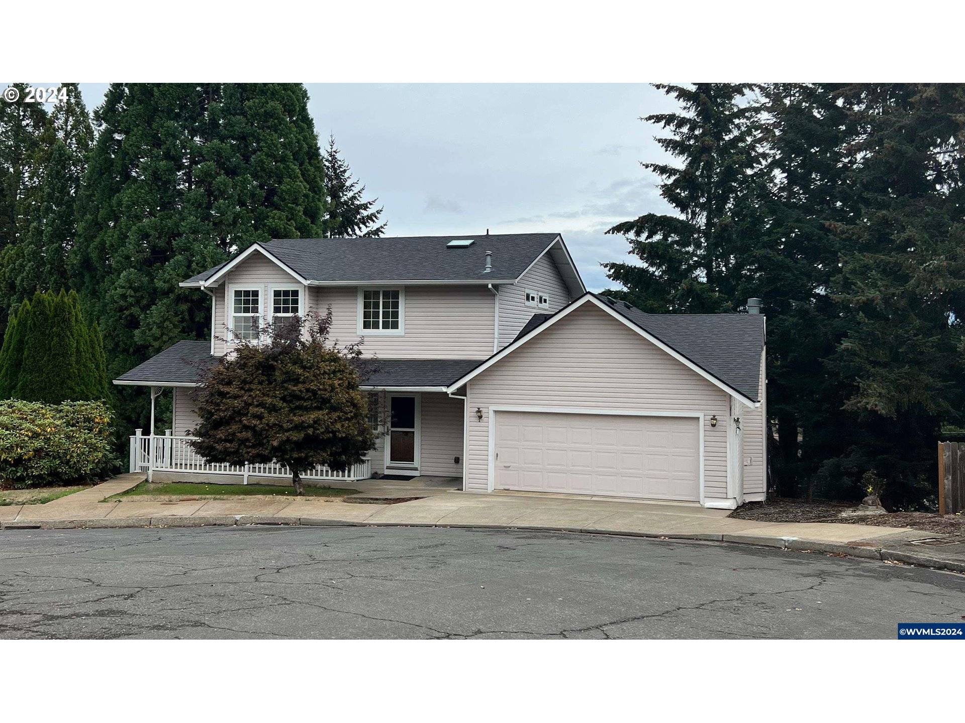 Salem, OR 97306,399 KEVIN CT SE