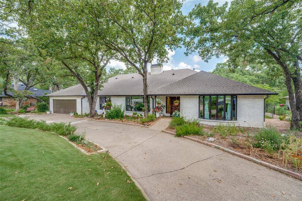 Highland Village, TX 75077,196 Lakeland Drive