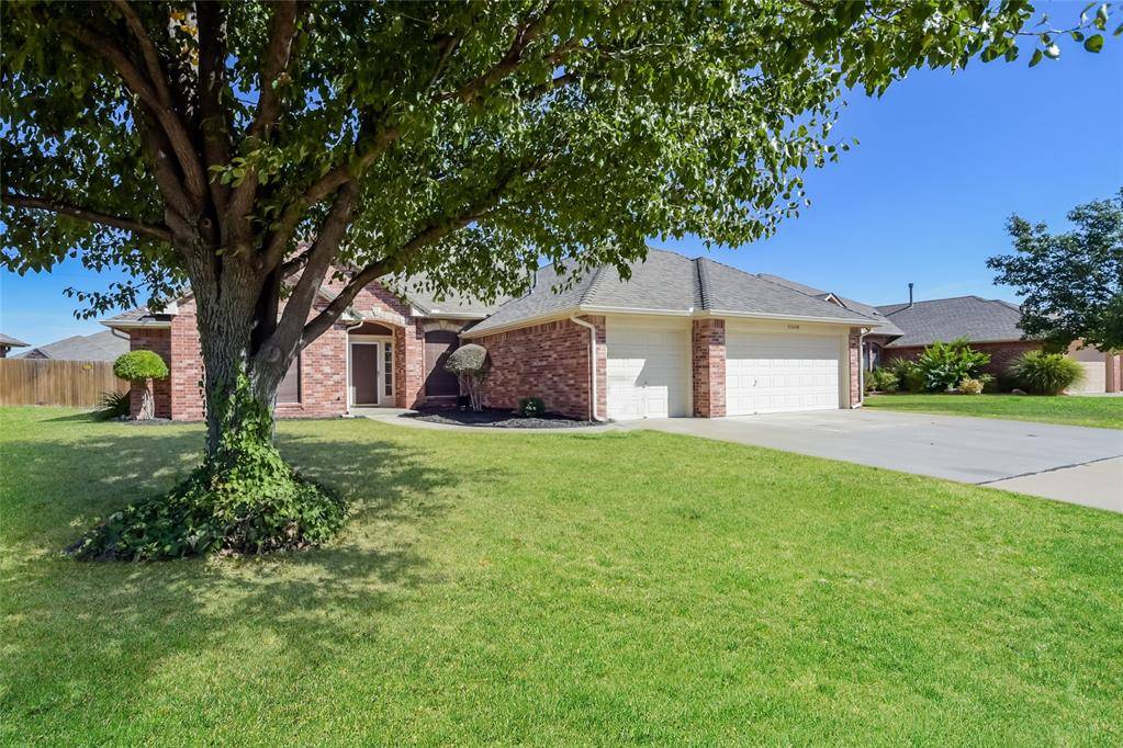 Edmond, OK 73013,15608 Himalaya Ridge