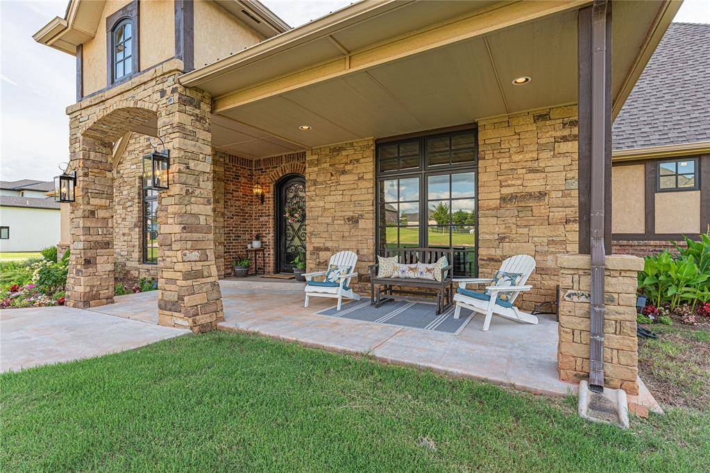 Edmond, OK 73012,21687 Coffee Tree Circle