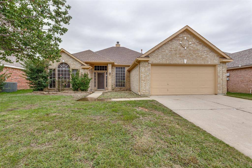 Arlington, TX 76002,303 Hudson Falls Drive