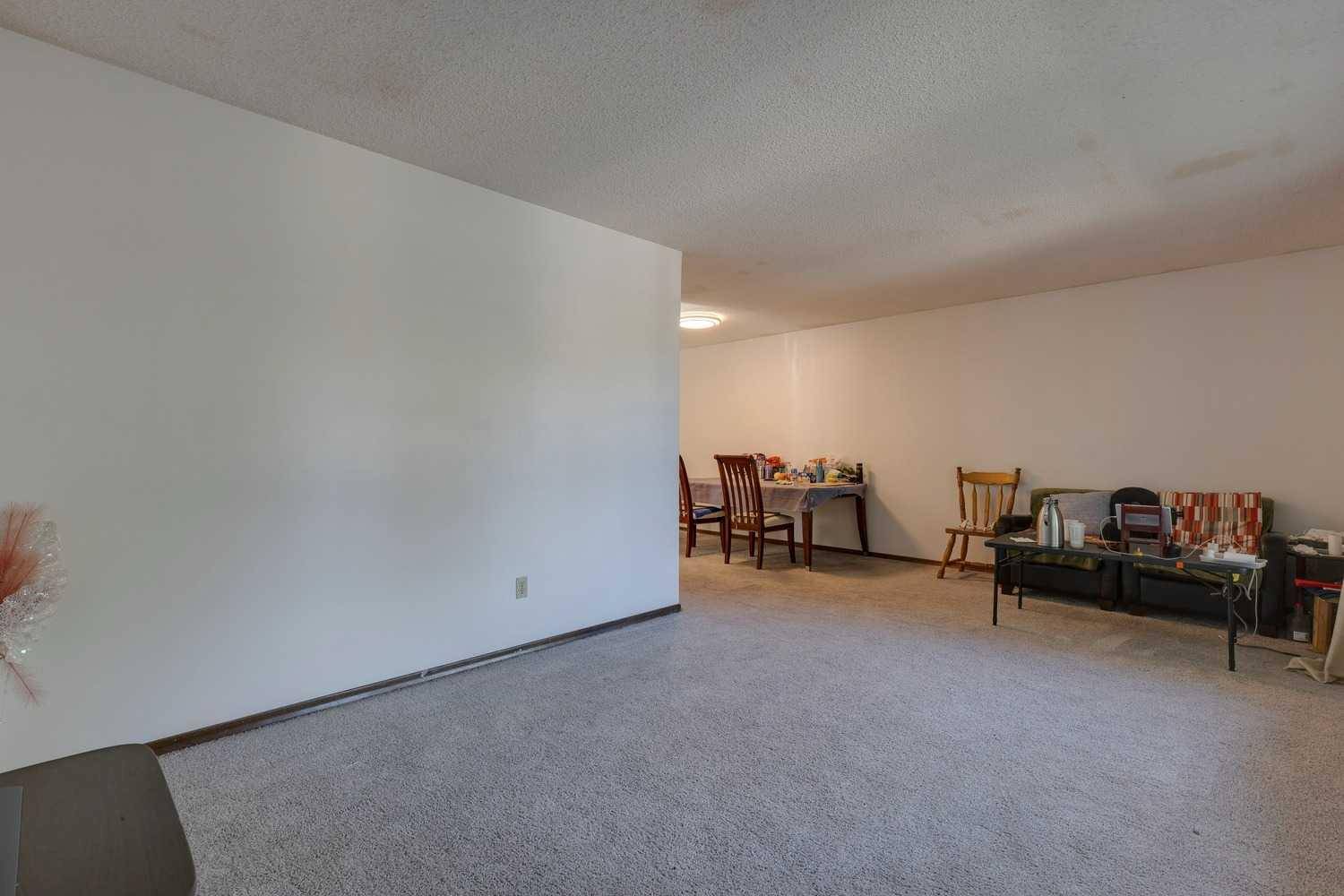 Calgary, AB T2M 3R5,2525 16A ST NW