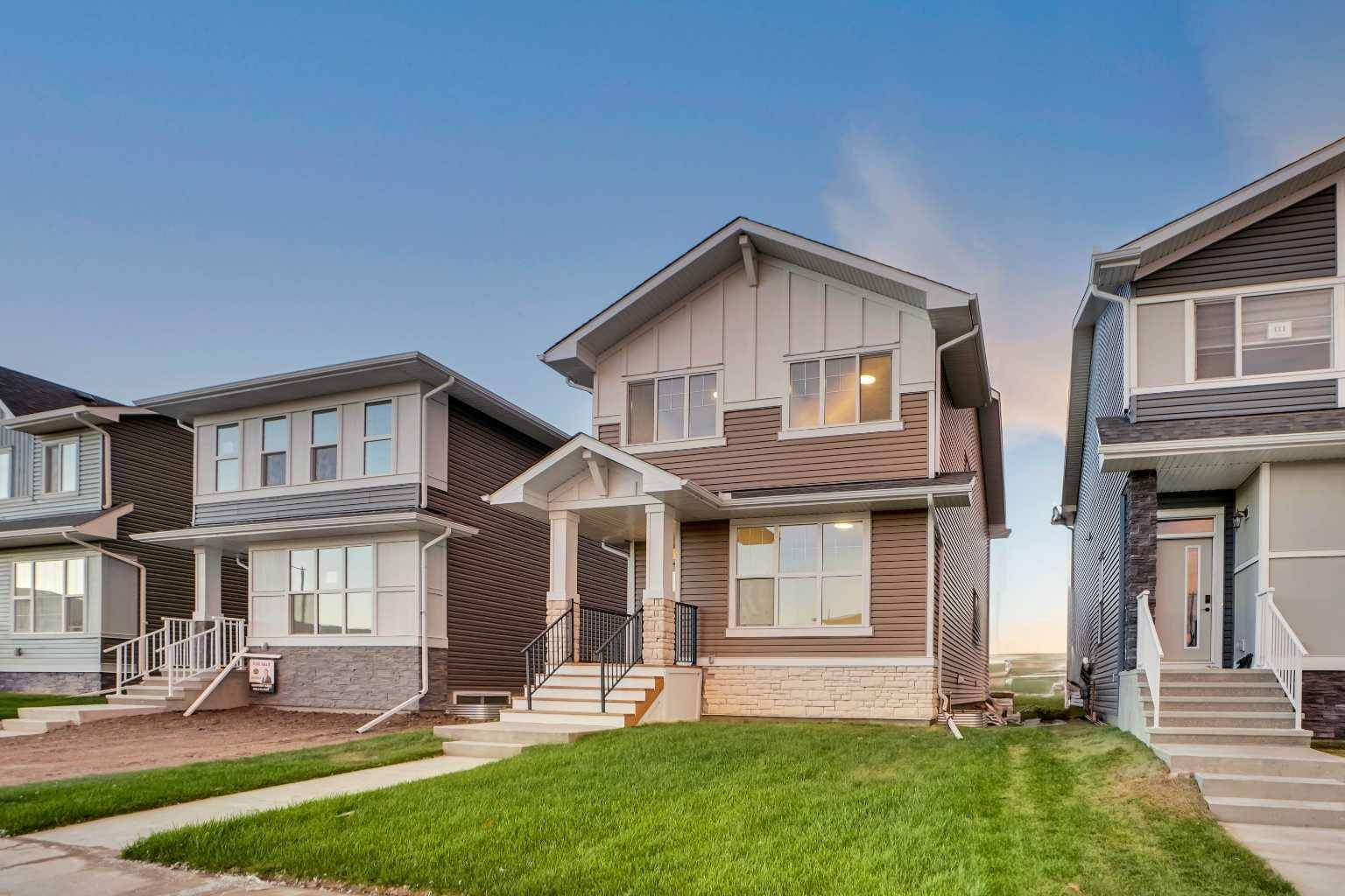 Chestermere, AB T1X 2X3,115 Dawson Wharf Rise