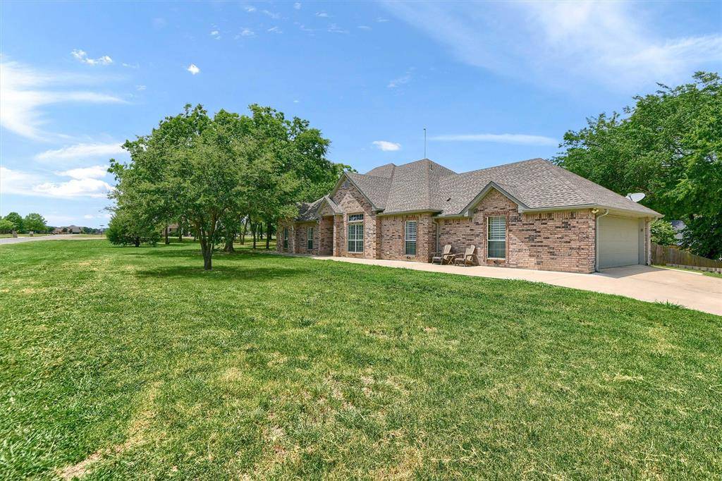 Gunter, TX 75058,343 Forest Meadow Drive