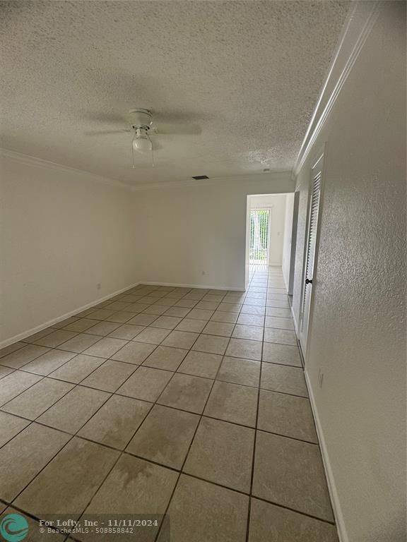 West Palm Beach, FL 33403,9431 Sun Ct  #2