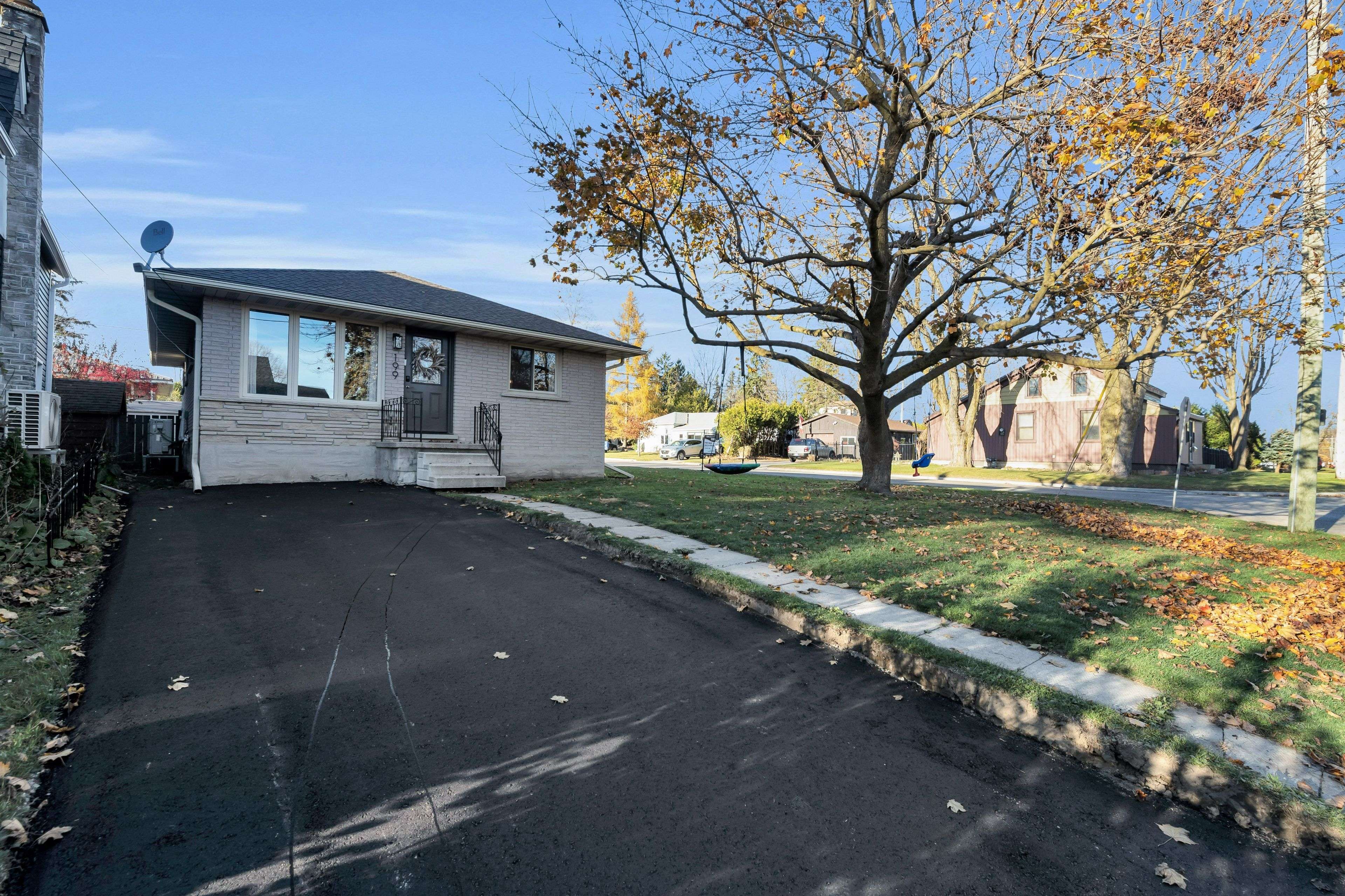 Centre Wellington, ON N1M 1H1,199 Hill ST E