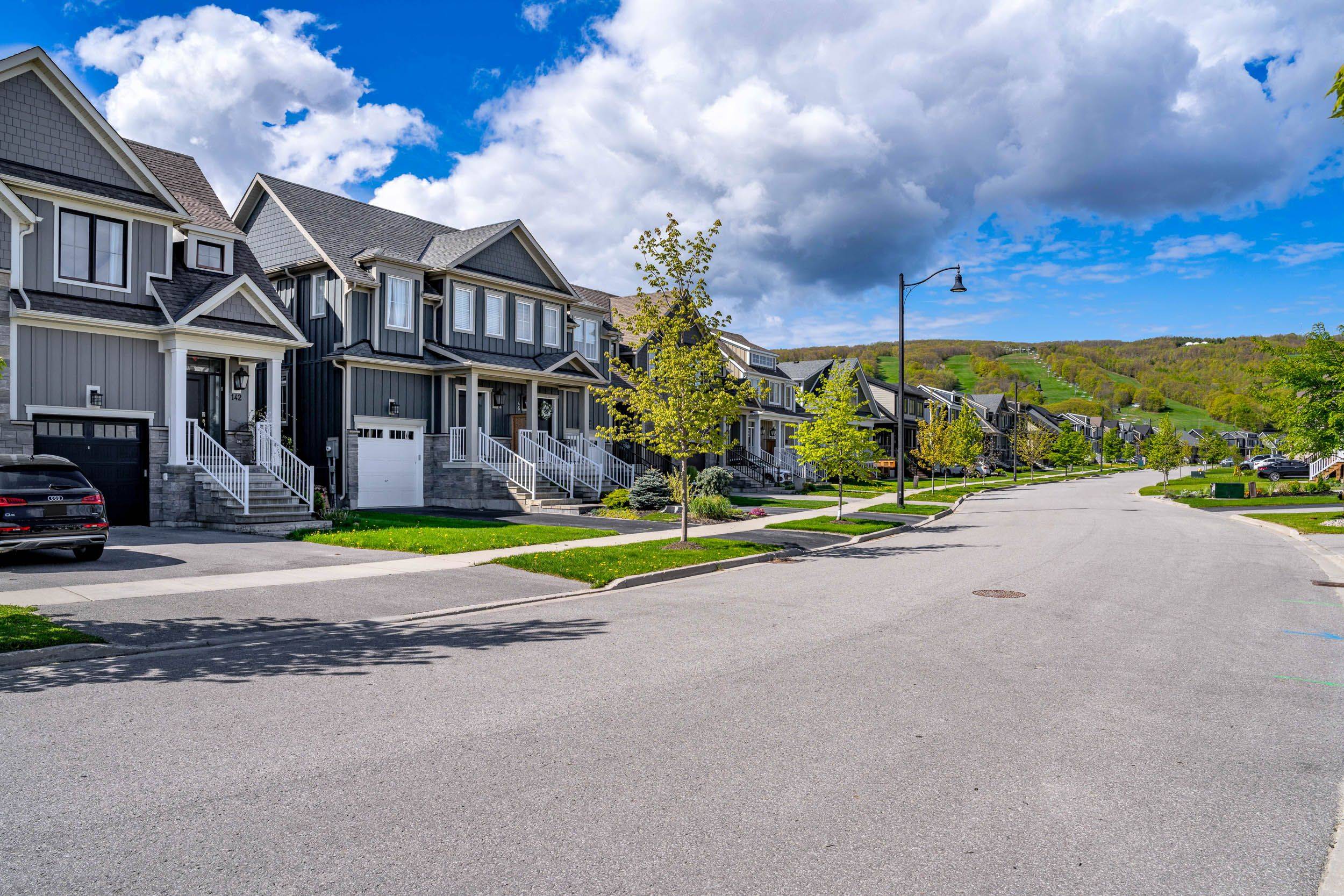 Blue Mountains, ON L9Y 0R4,142 yellow birch CRES