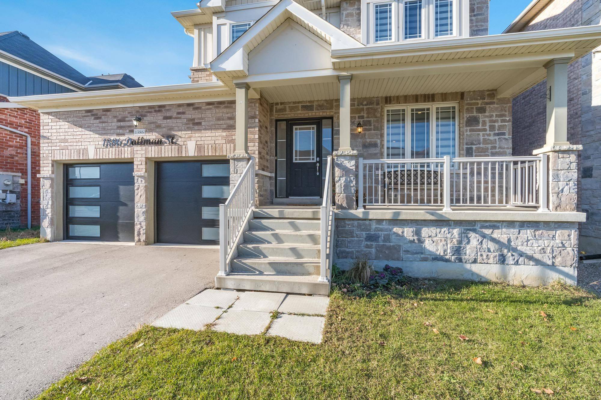 Innisfil, ON L0L 1W0,1386 Dallman ST