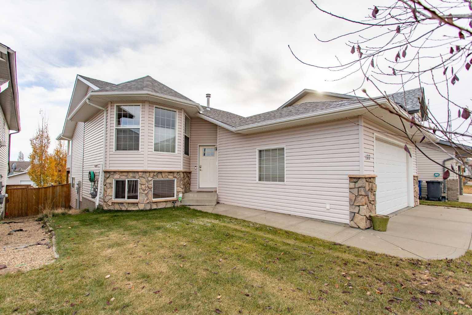 Red Deer, AB T4R3E5,122 Langford CRES