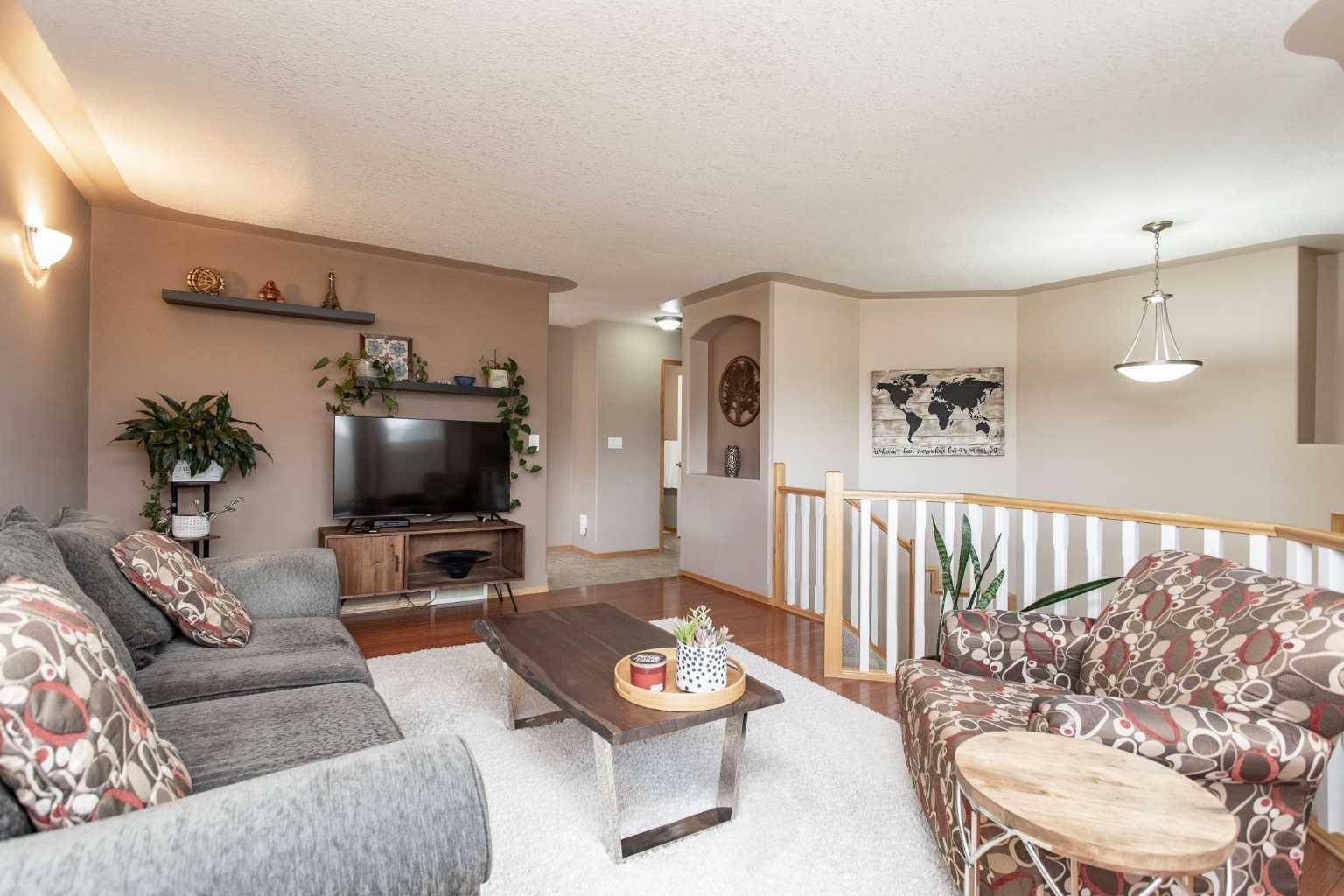 Red Deer, AB T4R3E5,122 Langford CRES