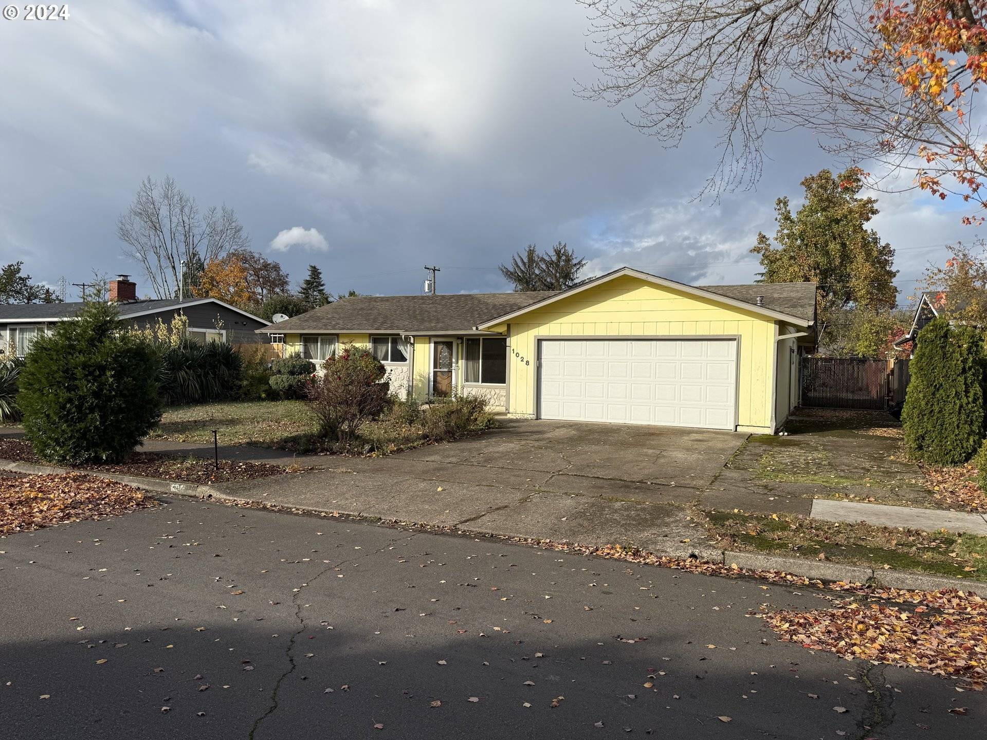 Springfield, OR 97477,1028 Lochaven AVE