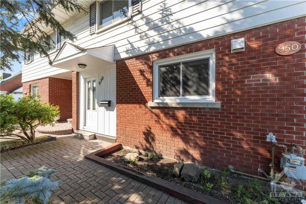 Britannia Heights - Queensway Terrace N And Area, ON K2A 3R7,950 WOODROFFE AVE