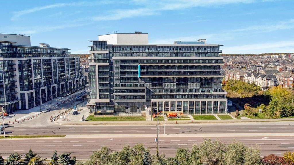 Oakville, ON L6M 5R8,395 DUNDAS ST #316