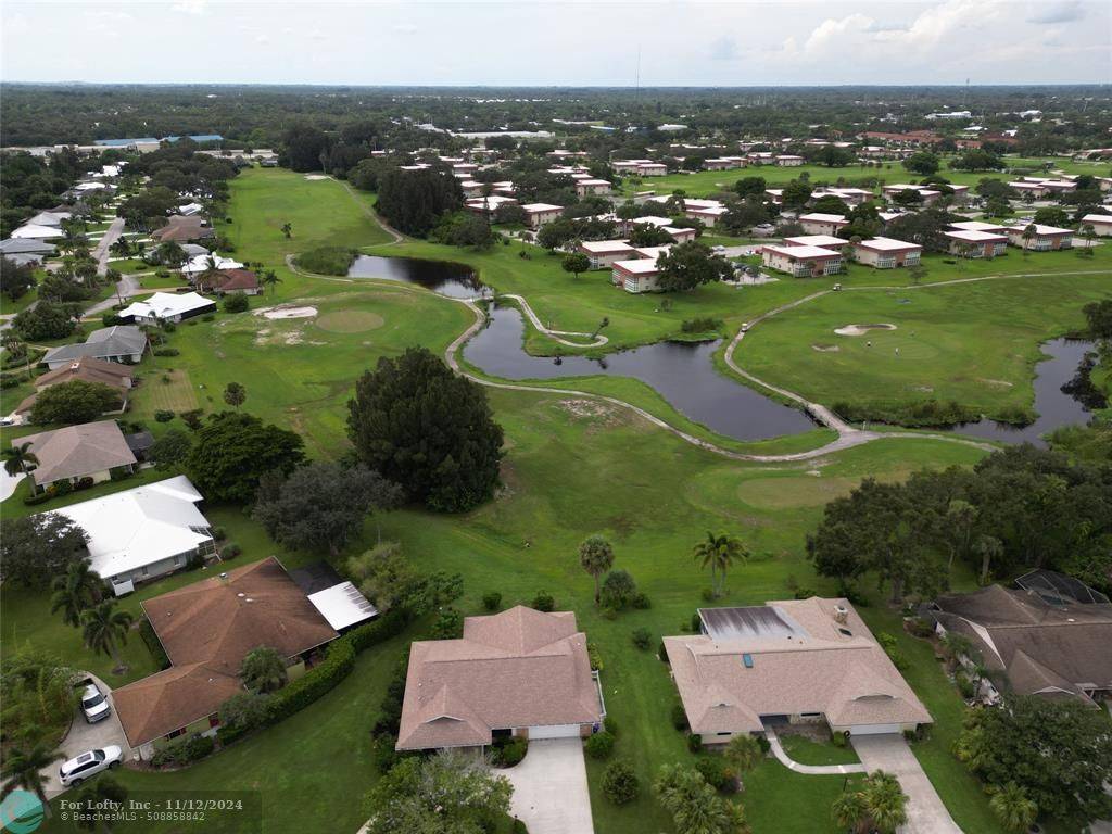 Vero Beach, FL 32962,585 W Forest Trl