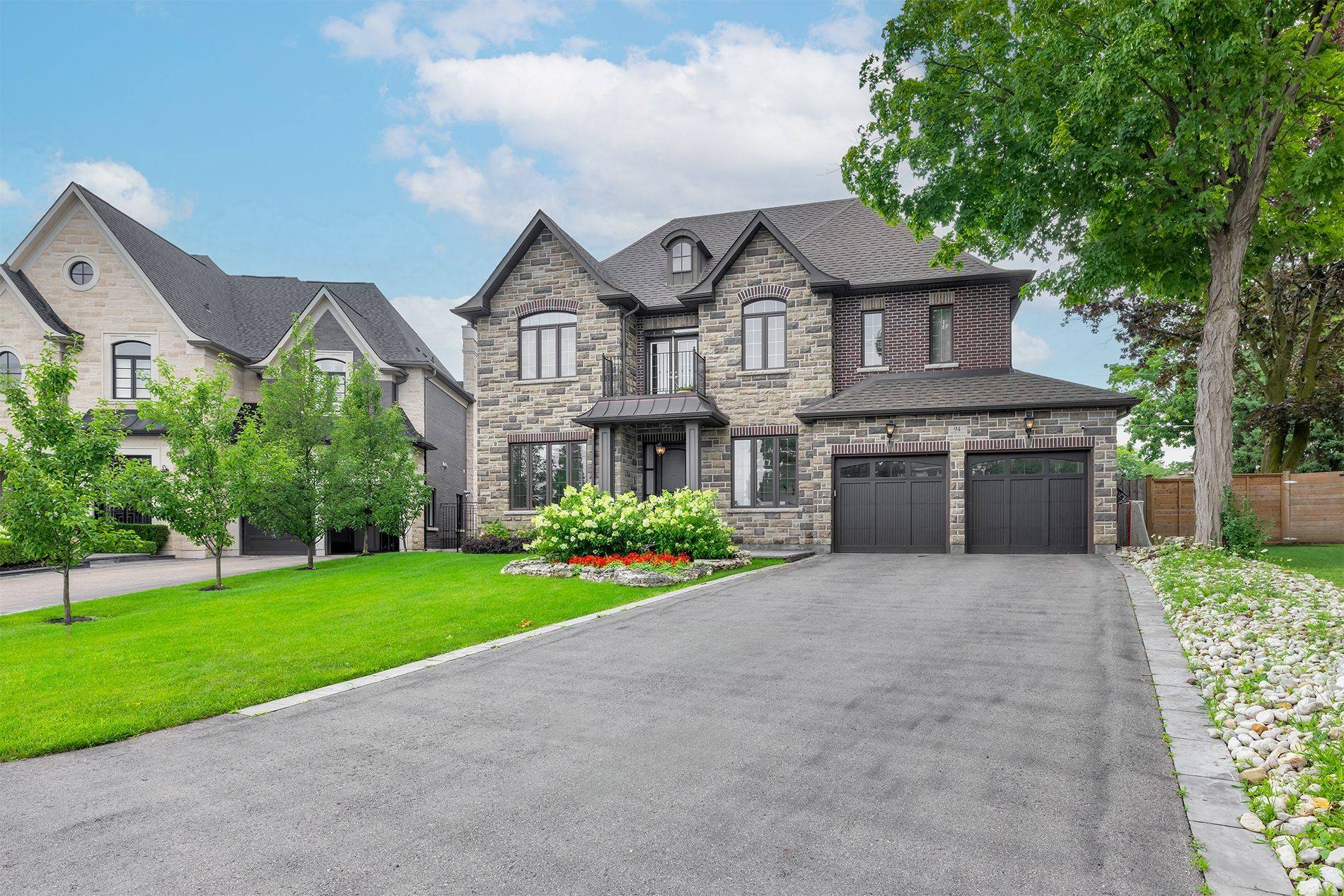 Vaughan, ON L0J 1C0,94 Donhill CRES