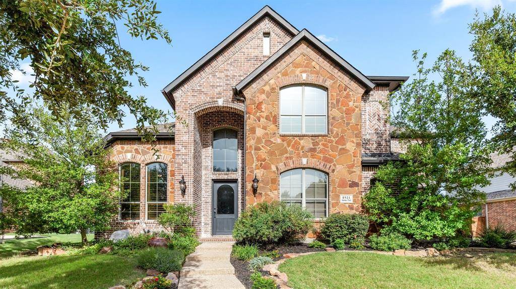 Lantana, TX 76226,8931 Sherman Trail