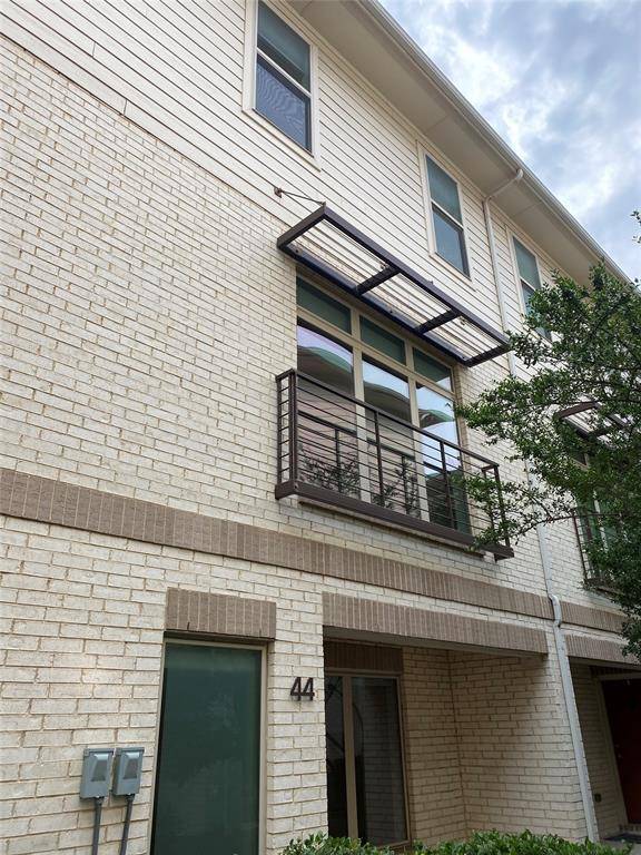 Dallas, TX 75235,2325 Stutz Drive #44