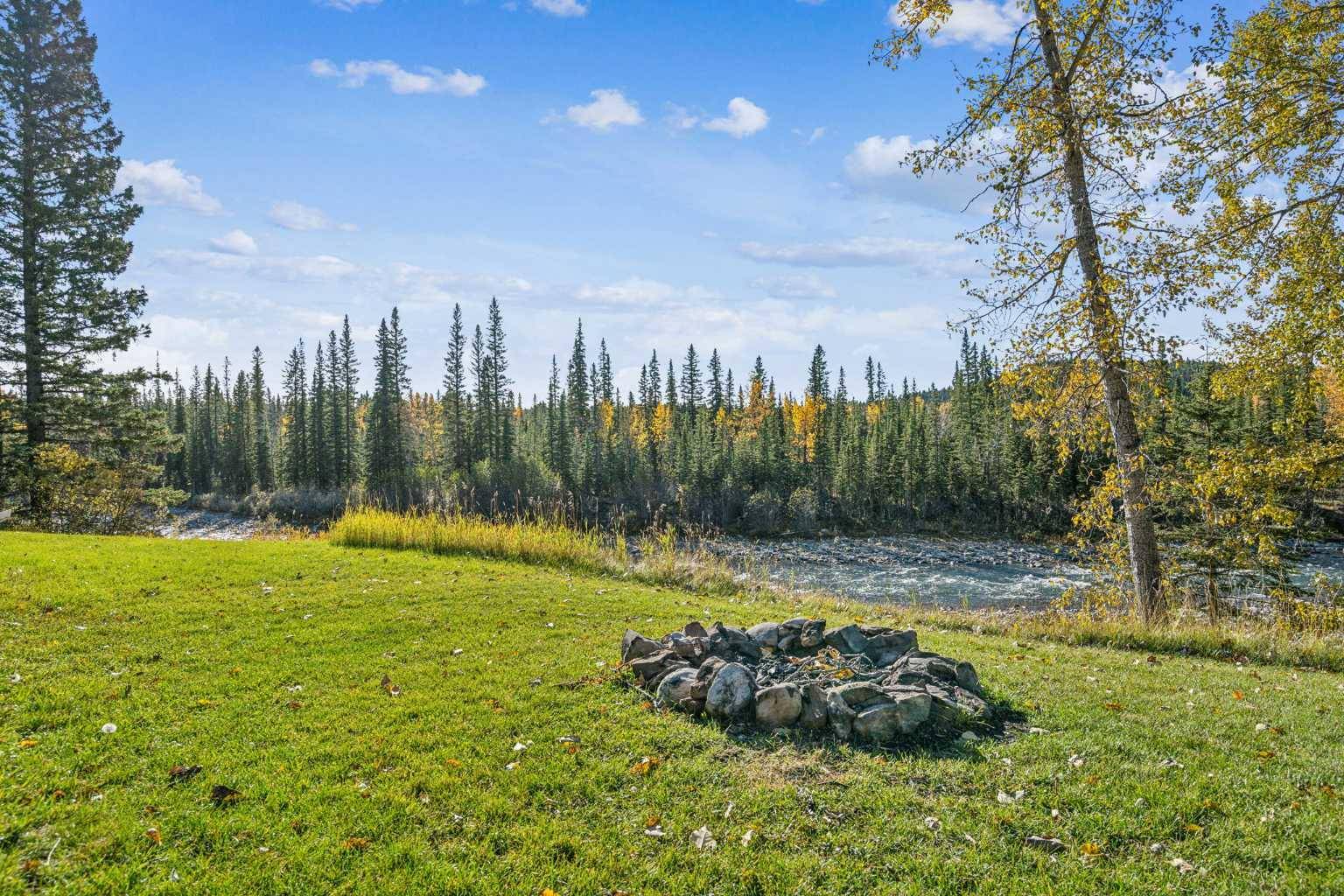 Bragg Creek, AB T0L0K0,67 Bracken PT