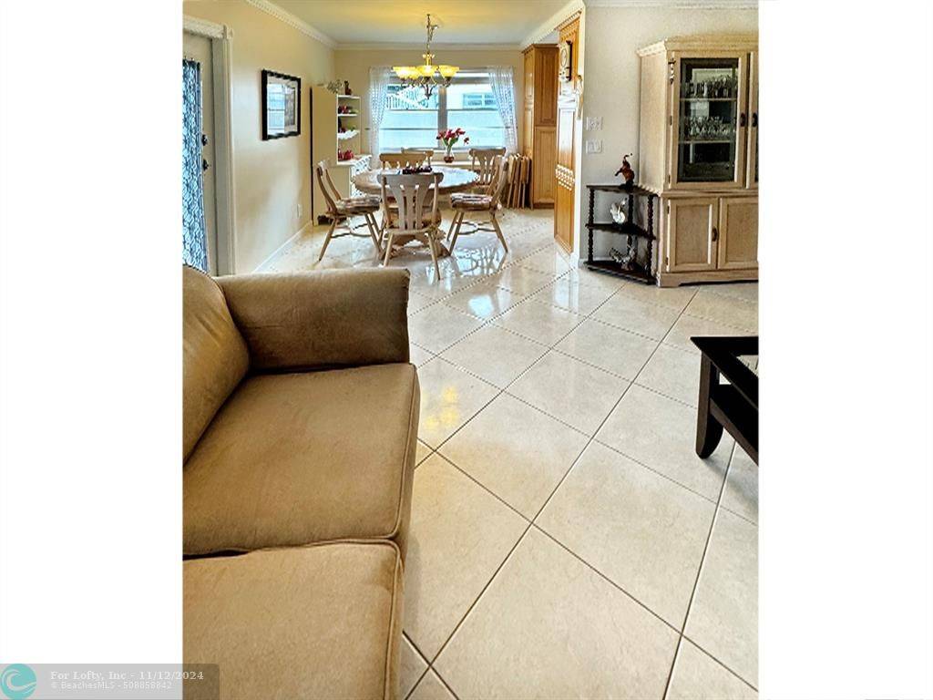 Deerfield Beach, FL 33442,25 Lyndhurst B  #25