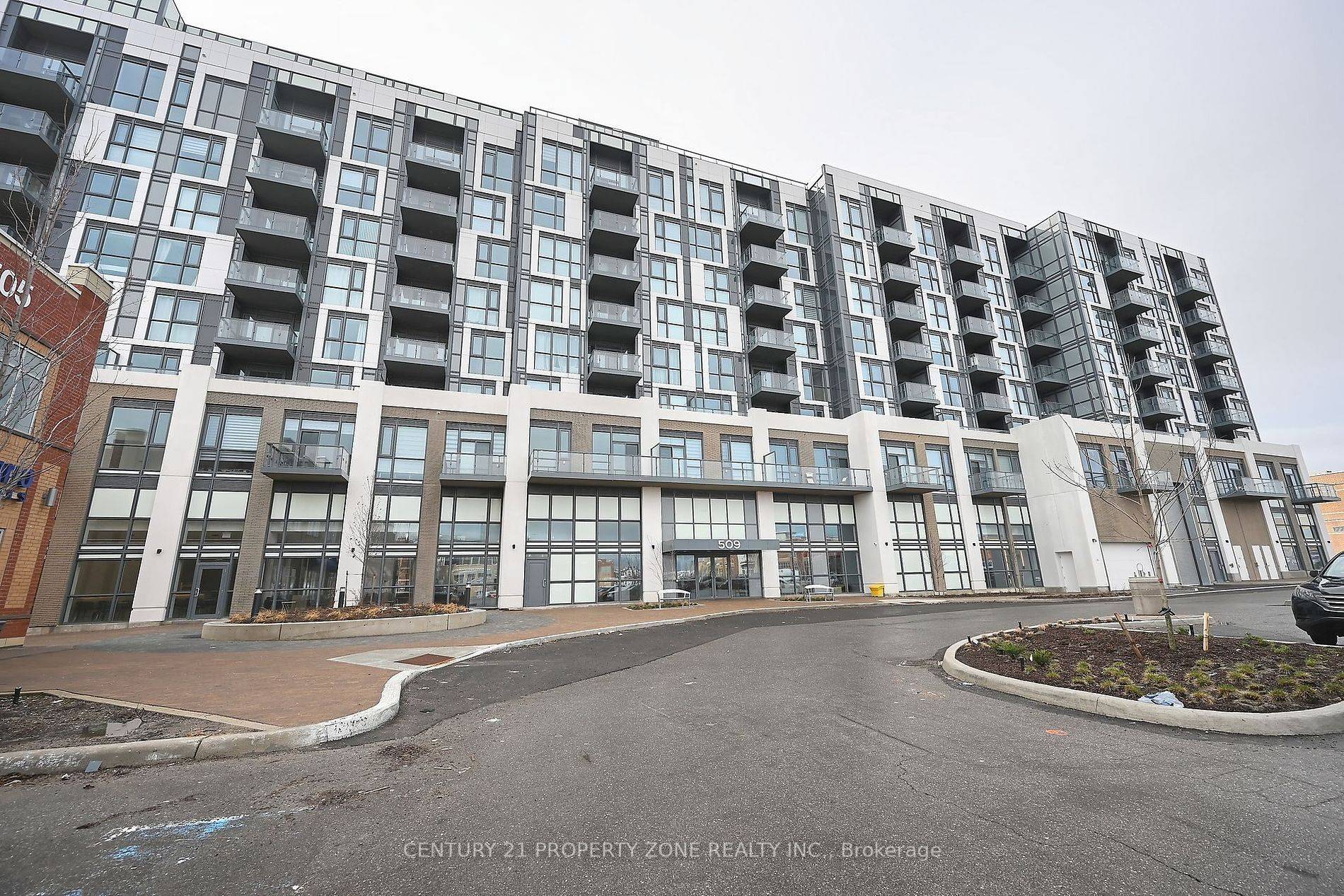 Oakville, ON L6M 4M2,509 Dundas ST #211