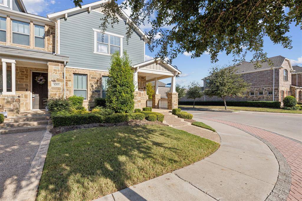 Arlington, TX 76005,4201 Cascade Sky Drive