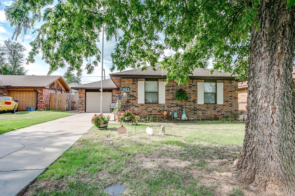 El Reno, OK 73036,1411 W London Street