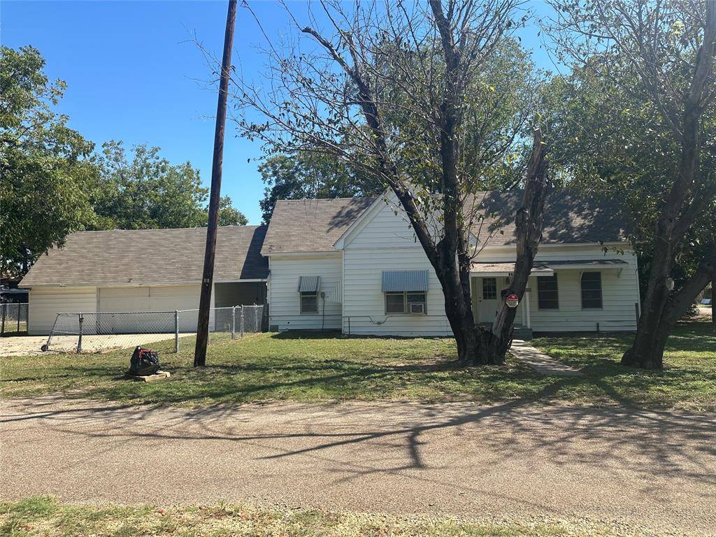 Forreston, TX 76041,109 7th Street