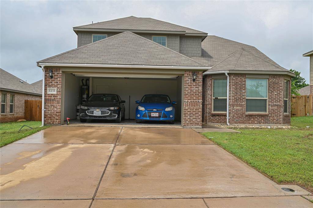 Crowley, TX 76036,1233 Dianthus Drive