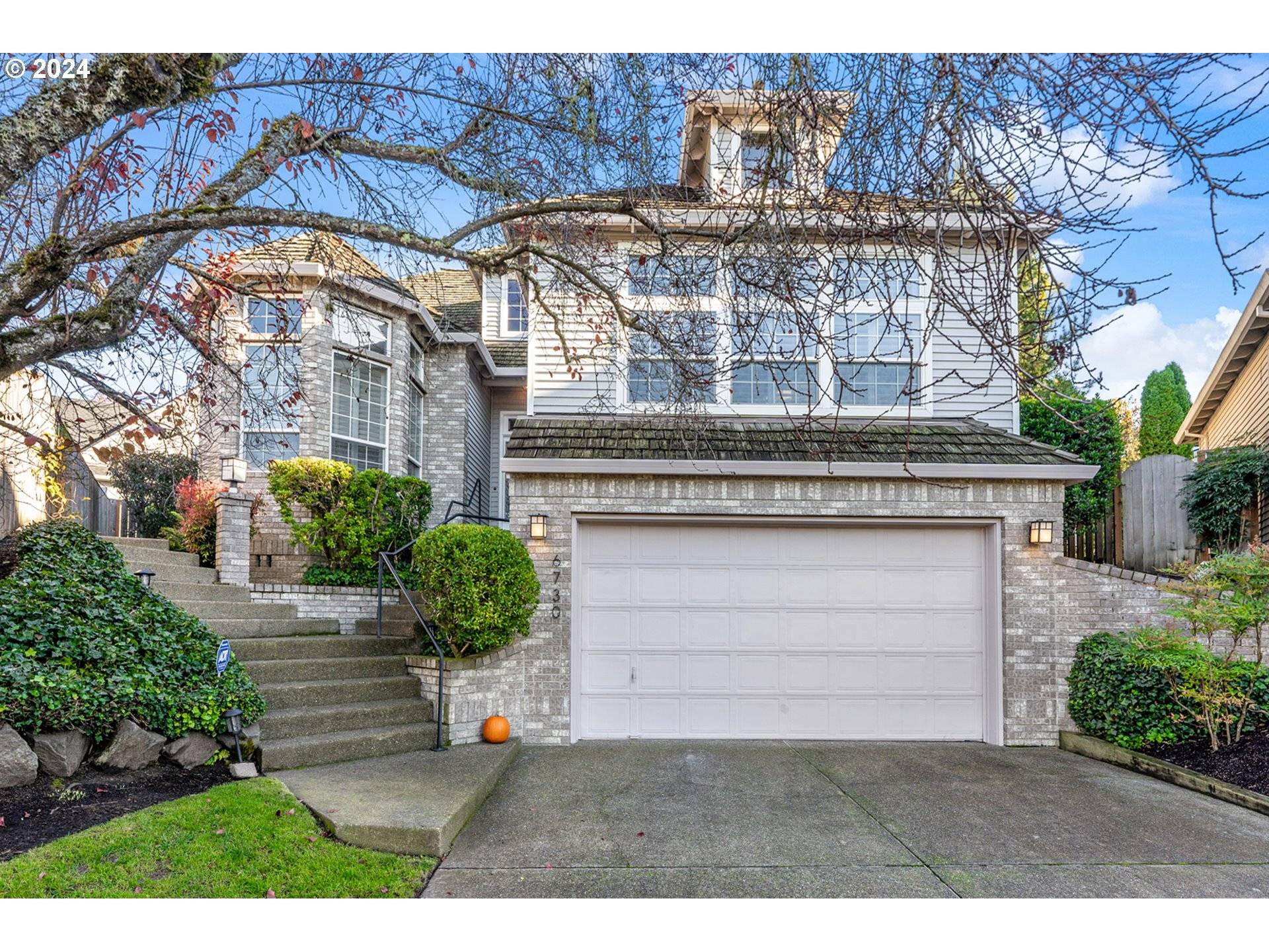 Portland, OR 97225,6730 SW Amber LN