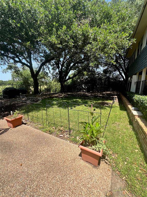 Richardson, TX 75080,527 W Lookout Drive #224