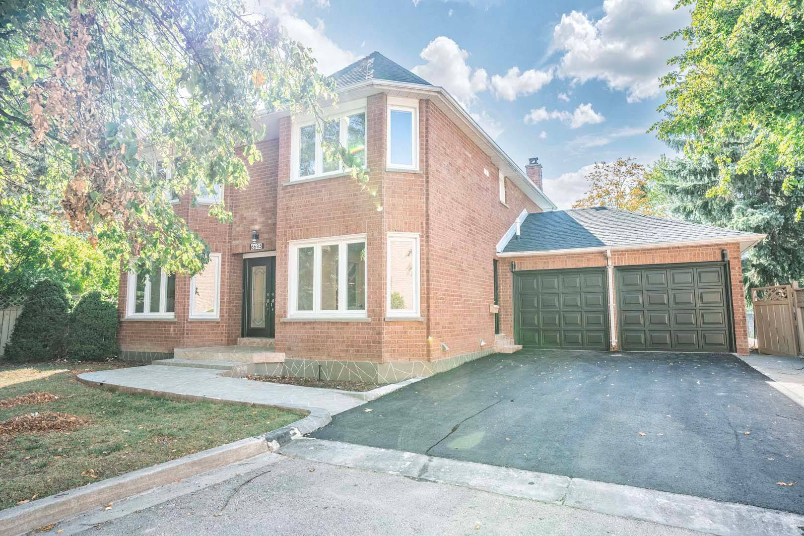 Mississauga, ON L5N 5K1,6685 Mockingbird LN