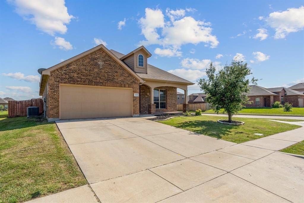 Krum, TX 76249,5200 Meadow Lane