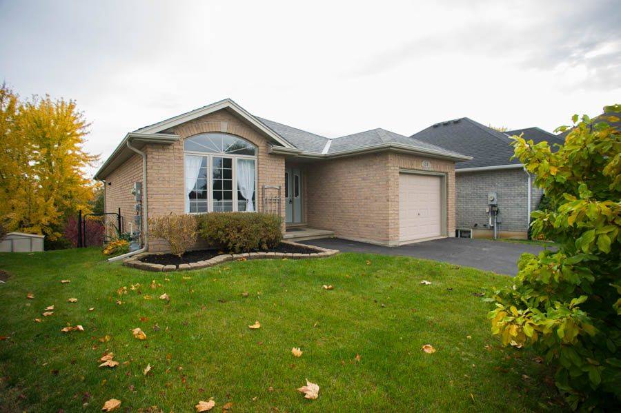 Brantford, ON N3T 6R7,24 Bricker CT