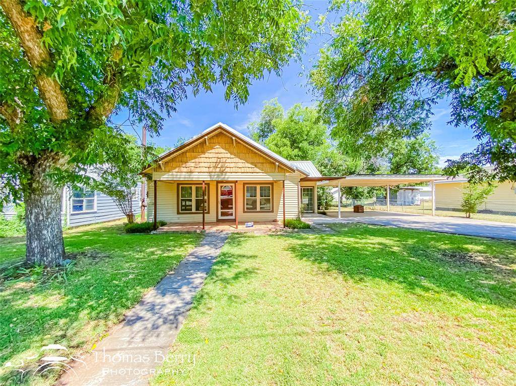 Baird, TX 79504,533 Poplar Street