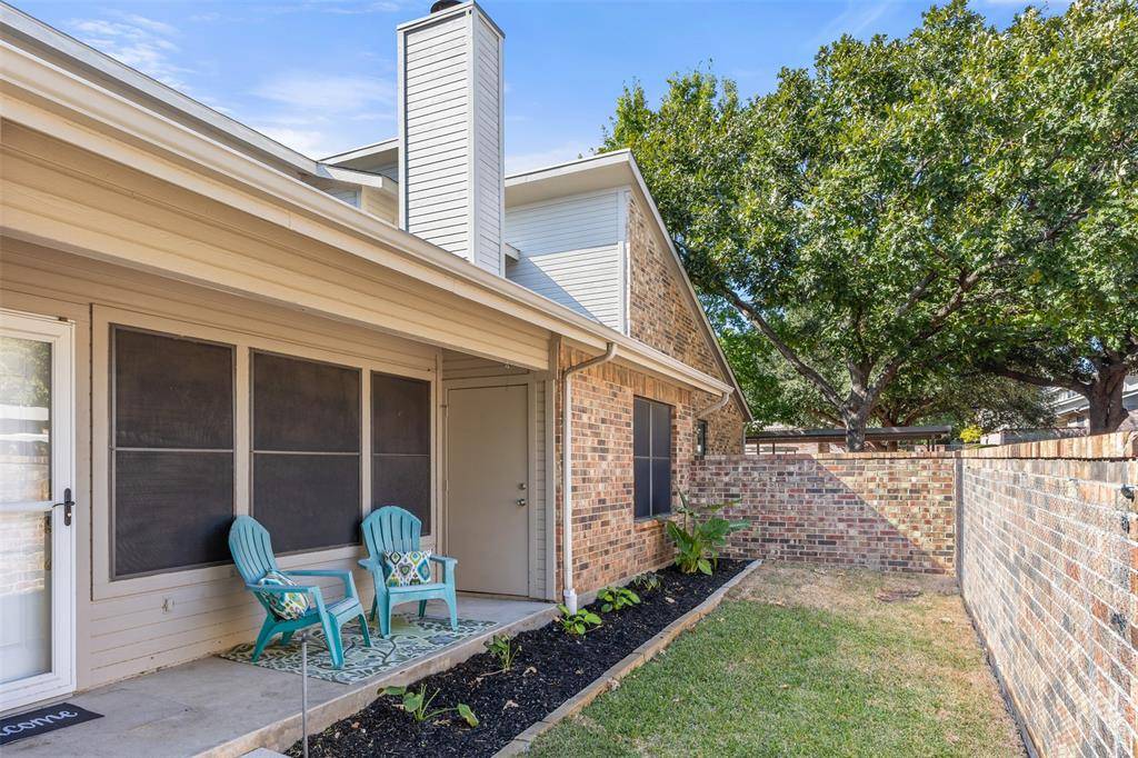 Benbrook, TX 76126,933 Forest Creek Street