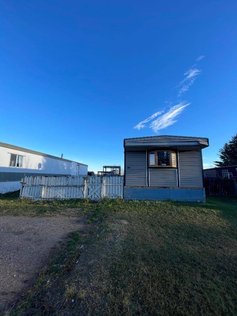 High Prairie, AB T0G 1E0,45th Street Eastview Estates ##14