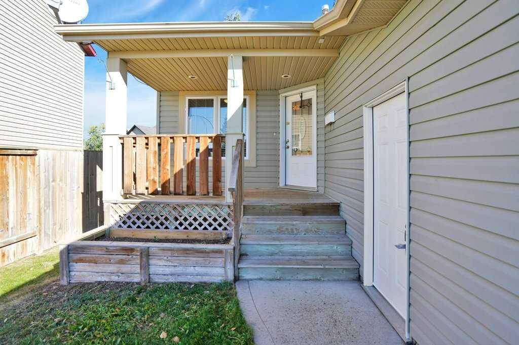 Blackfalds, AB T4M 0E1,35 Plumtree CRES