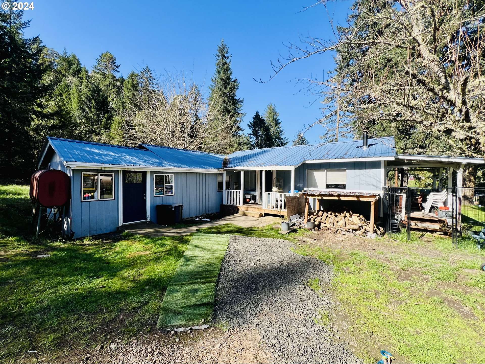 Tenmile, OR 97481,221 JIGGS LN