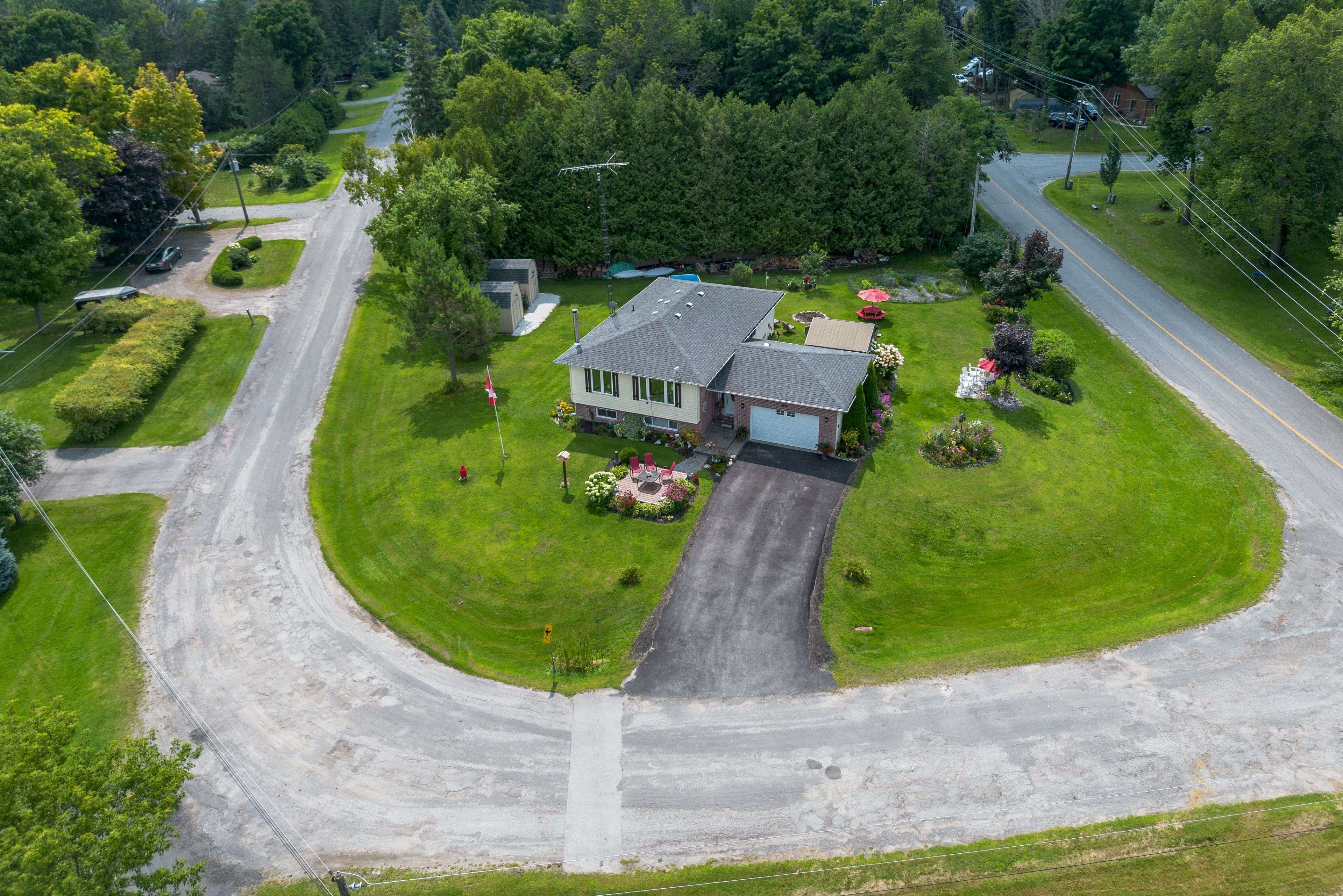 Kawartha Lakes, ON K0M 2C0,4 SHELLEY DR